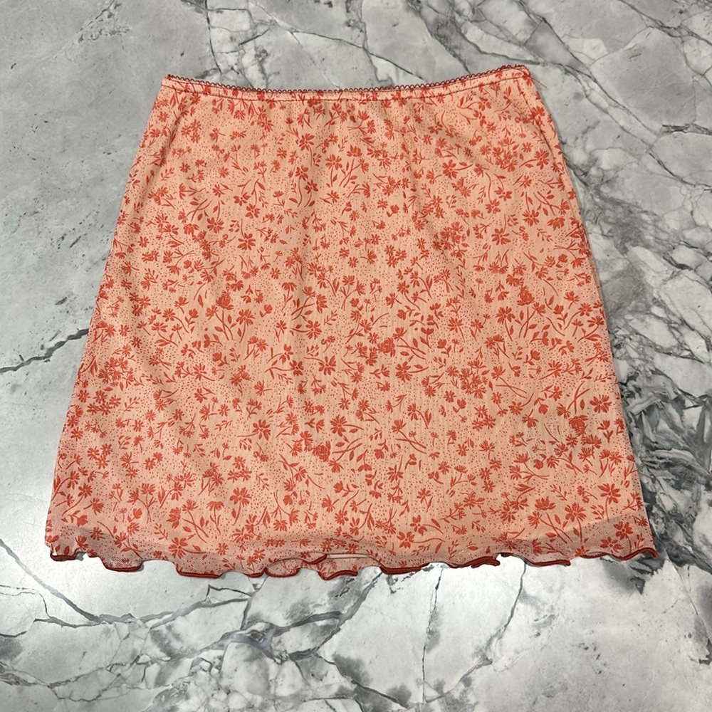 URBAN OUTFITTERS FLORAL MESH SKIRT